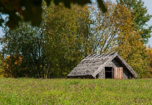 WELCOME THE AUTUMN SEASON IN BELARUSIAN SKANSEN !
