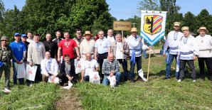“The Feast of the First Mowing” (Museum Hay Cleaning) in Ozerets