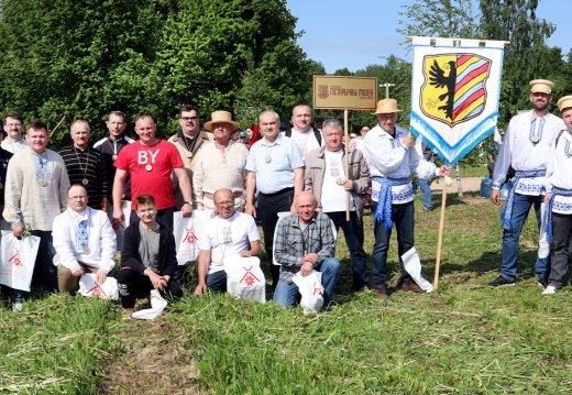 “The Feast of the First Mowing” (Museum Hay Cleaning) in Ozerets