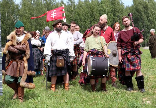 "Above Menka" ("The chivalry all came together"). Photo report
